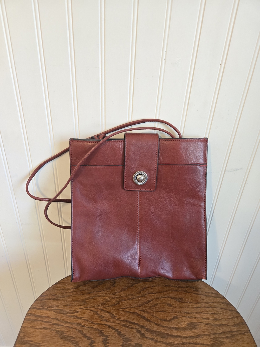 Wilson's Vintage Red Leather Classy Chic Deep Shoulder Bag